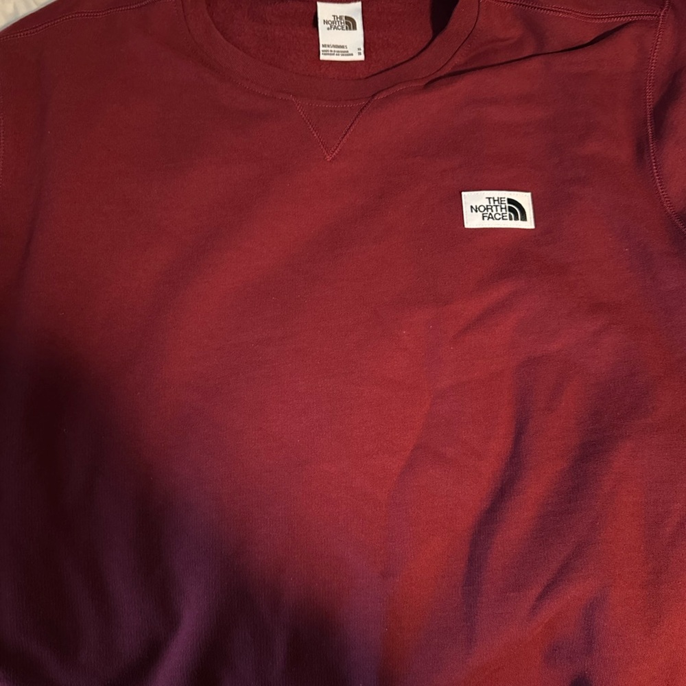 The North Face men’s crewneck